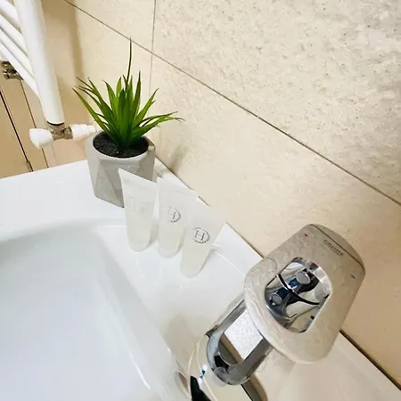 Royal Moonlight Apartament Mamaja
